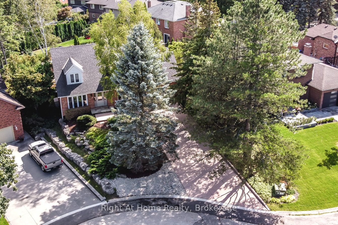 369 Brookview Crt