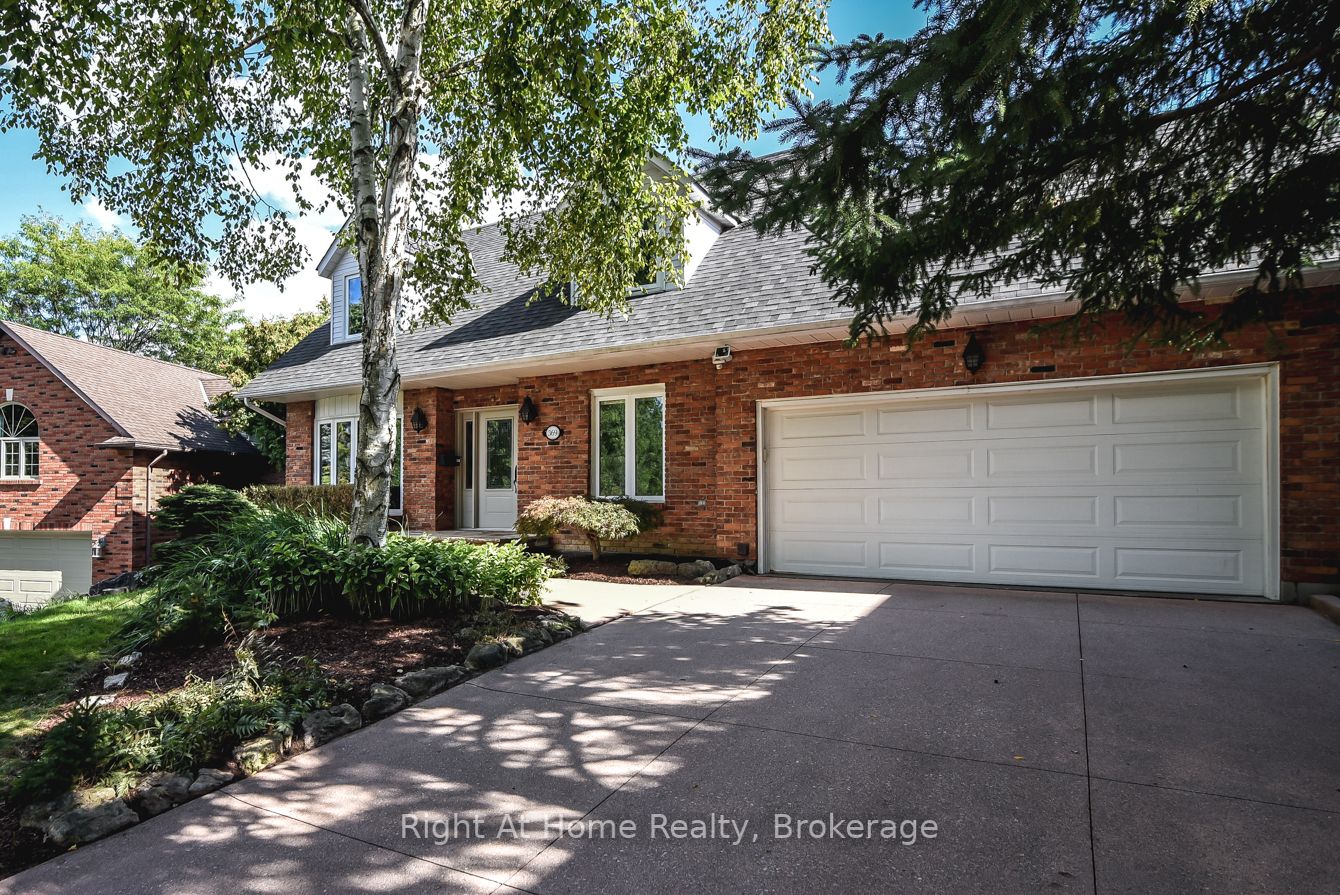 369 Brookview Crt