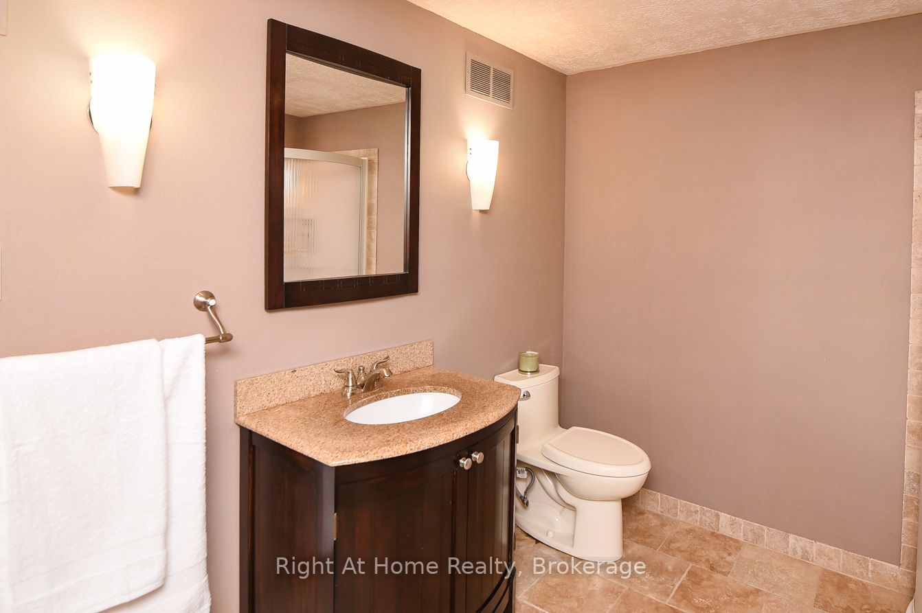 369 Brookview Crt
