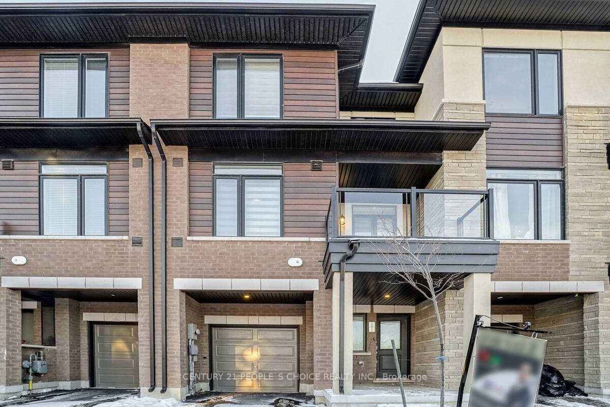 590 North Service Rd, #101