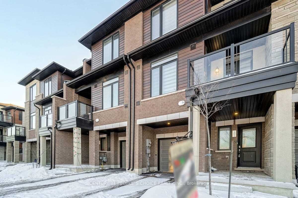 590 North Service Rd, #101