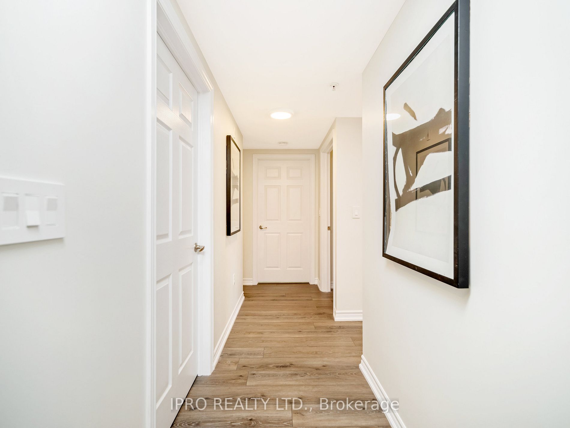 60 Lynnmore St, #111