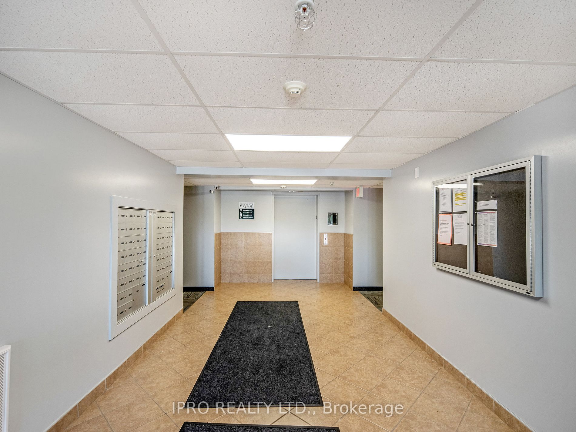 60 Lynnmore St, #111