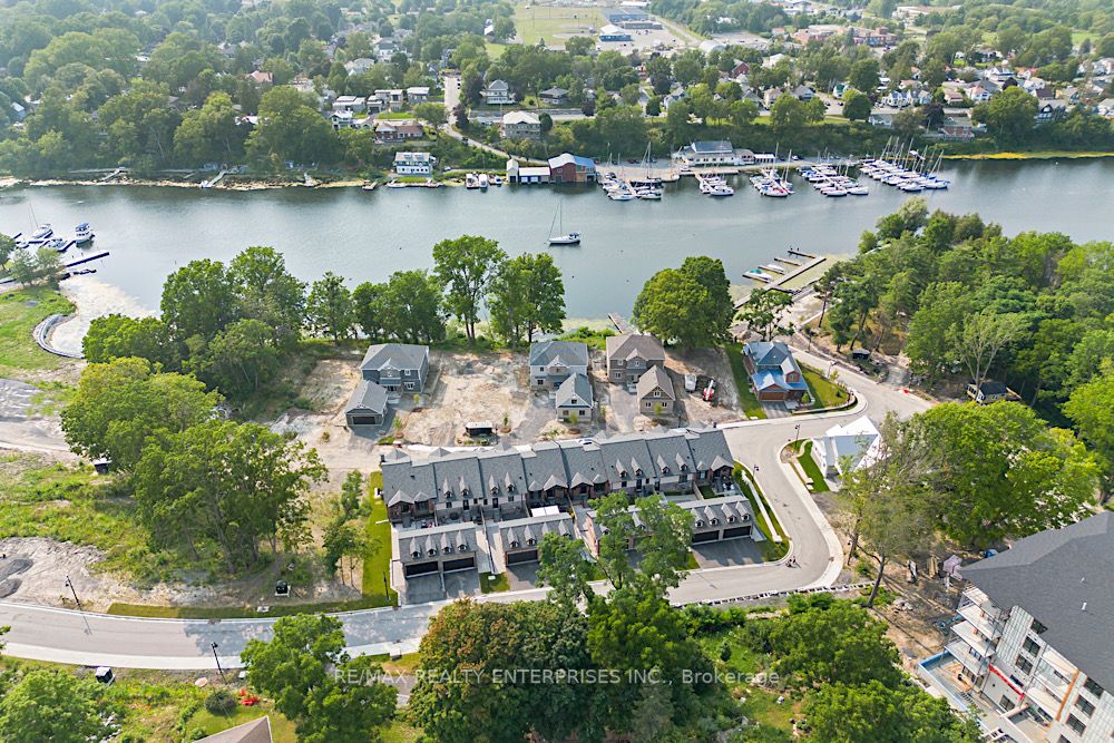 125 Villeneuve Dr
