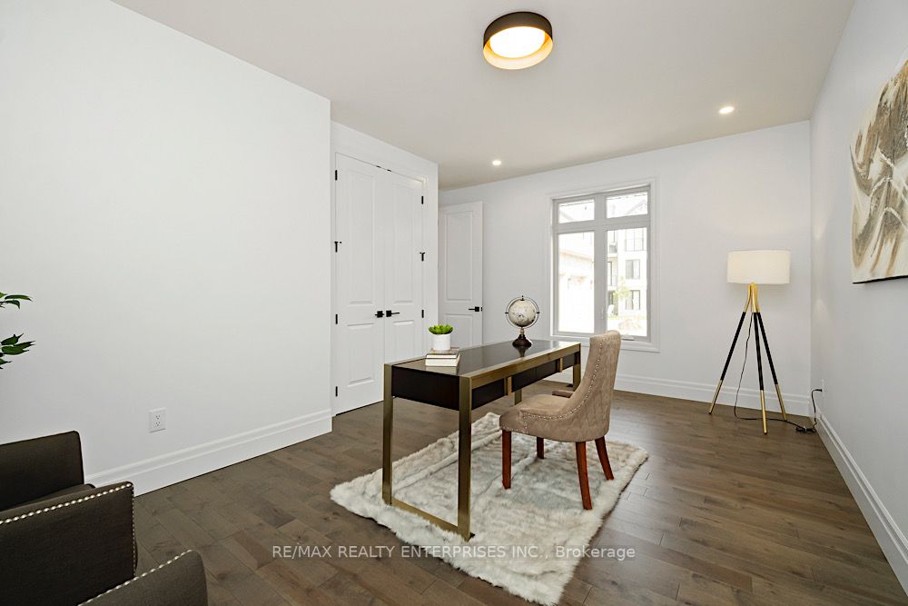 125 Villeneuve Dr