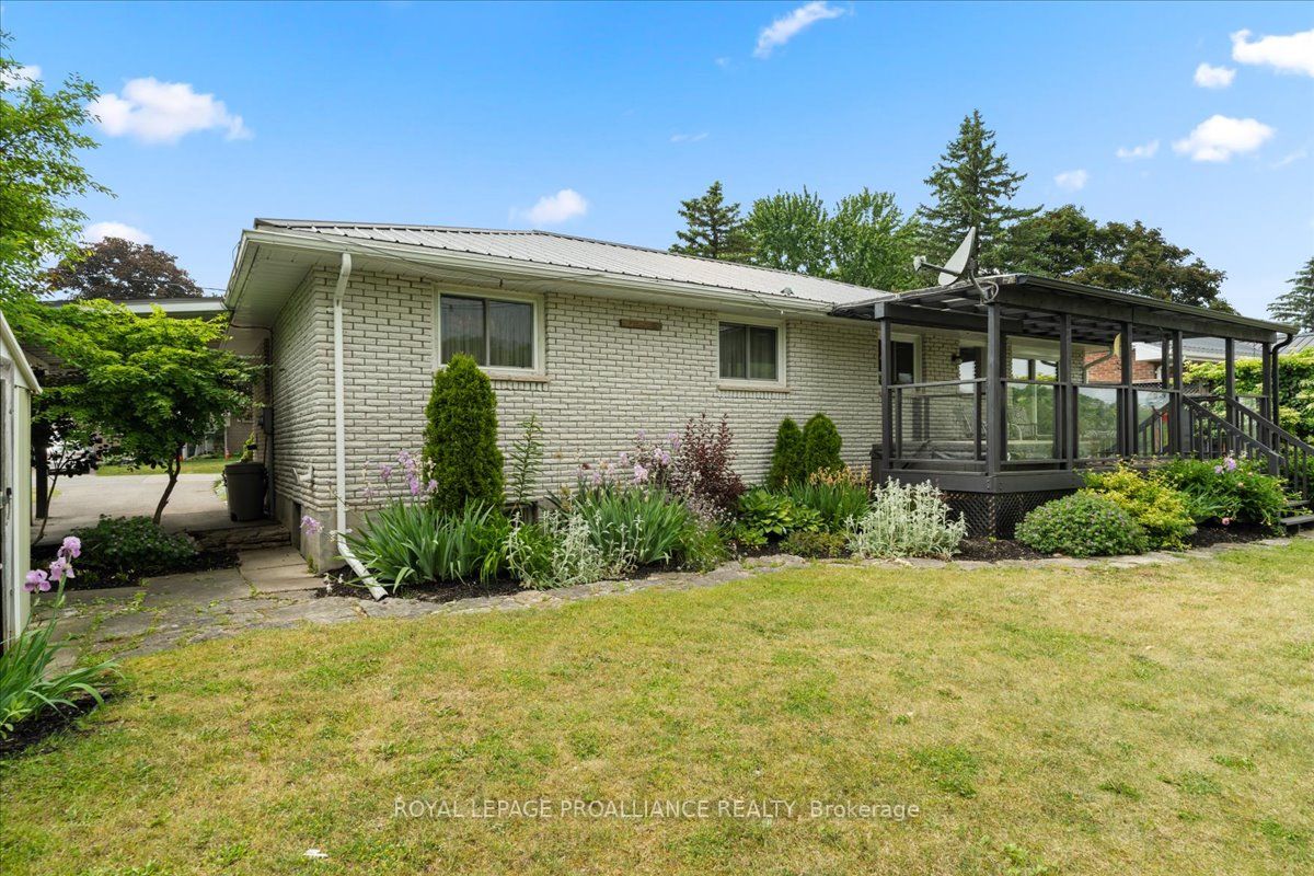 9 Tanner Rd