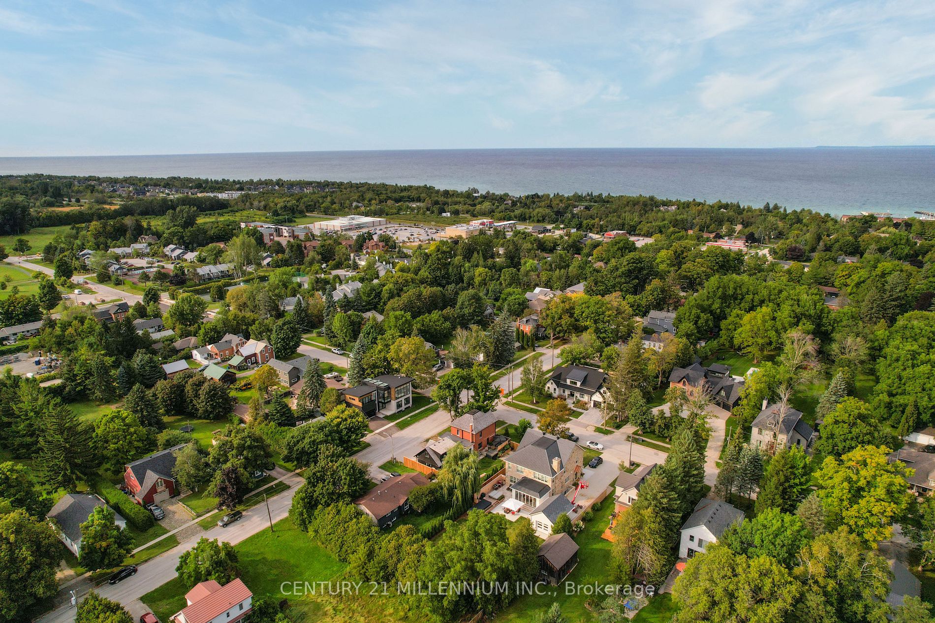 41 Alice Street W