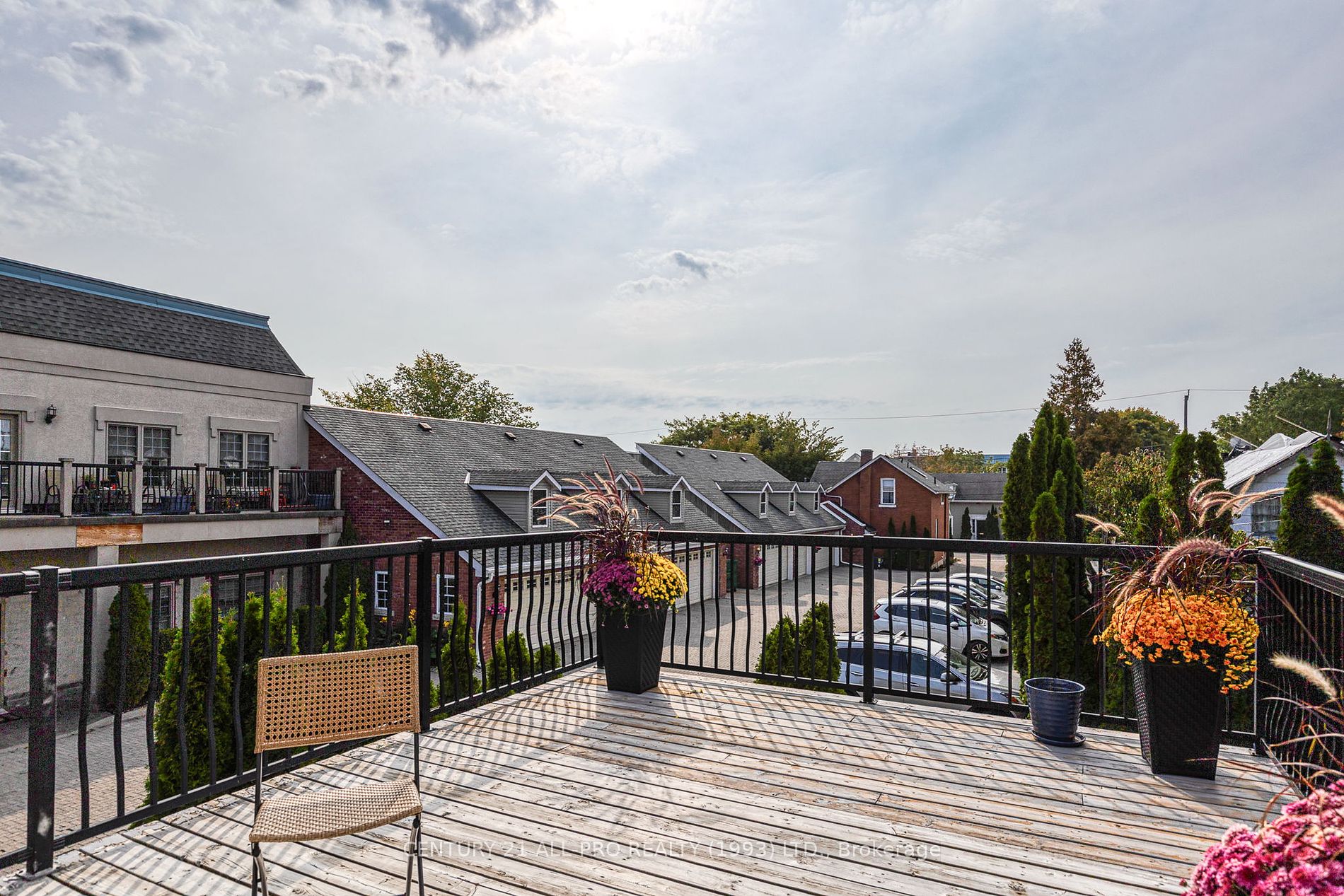 79 King St W, #403