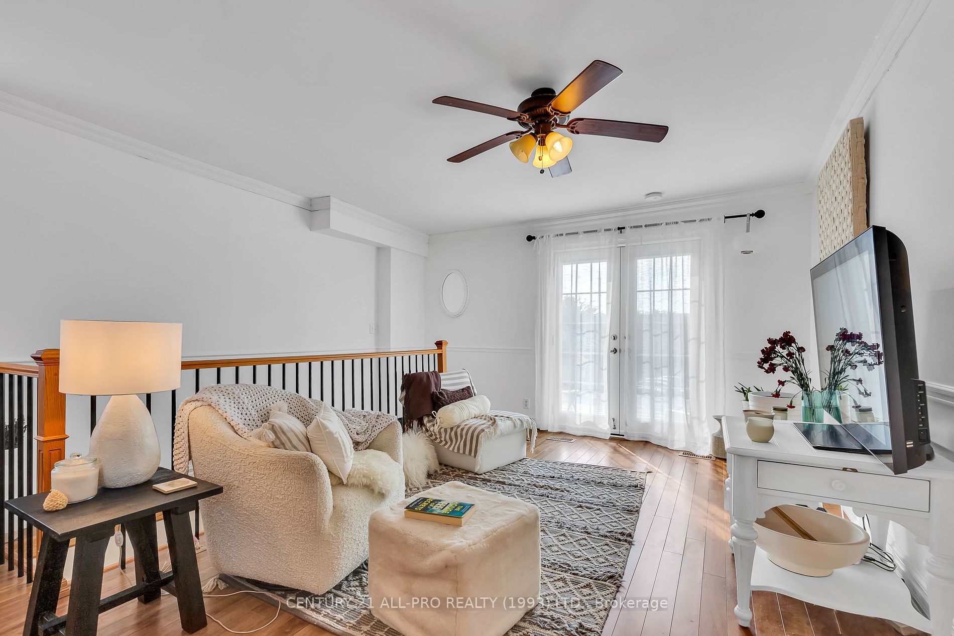 79 King St W, #403