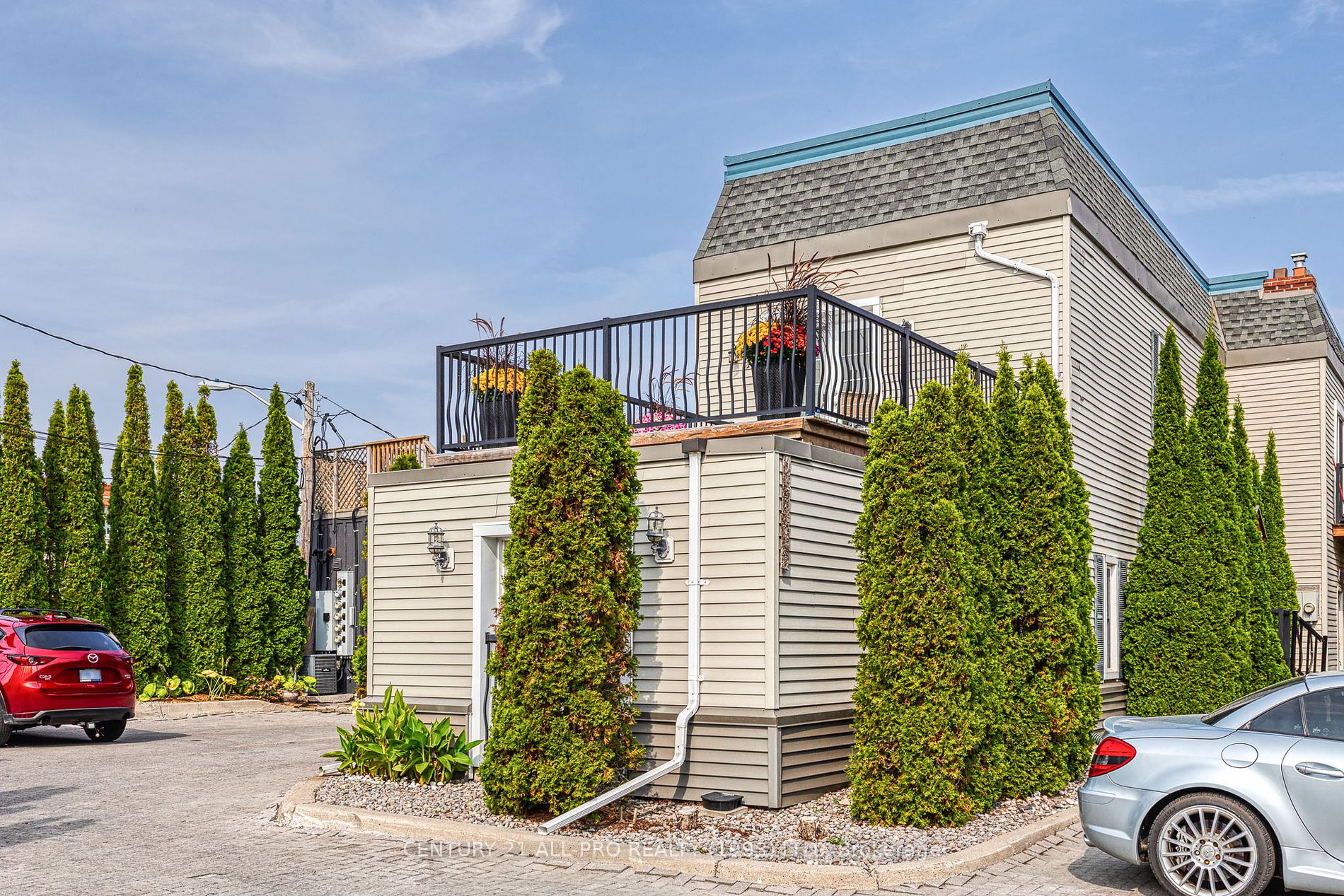 79 King St W, #403