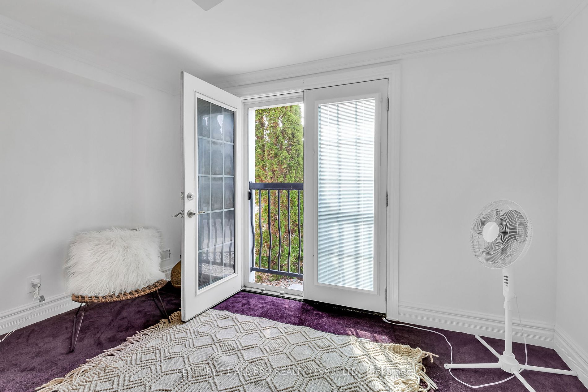 79 King St W, #403
