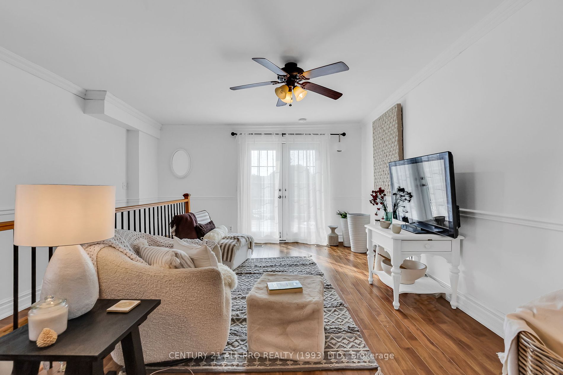 79 King St W, #403