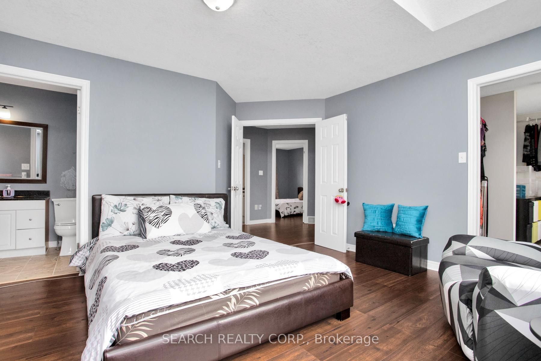 705 North Leaksdale Circle