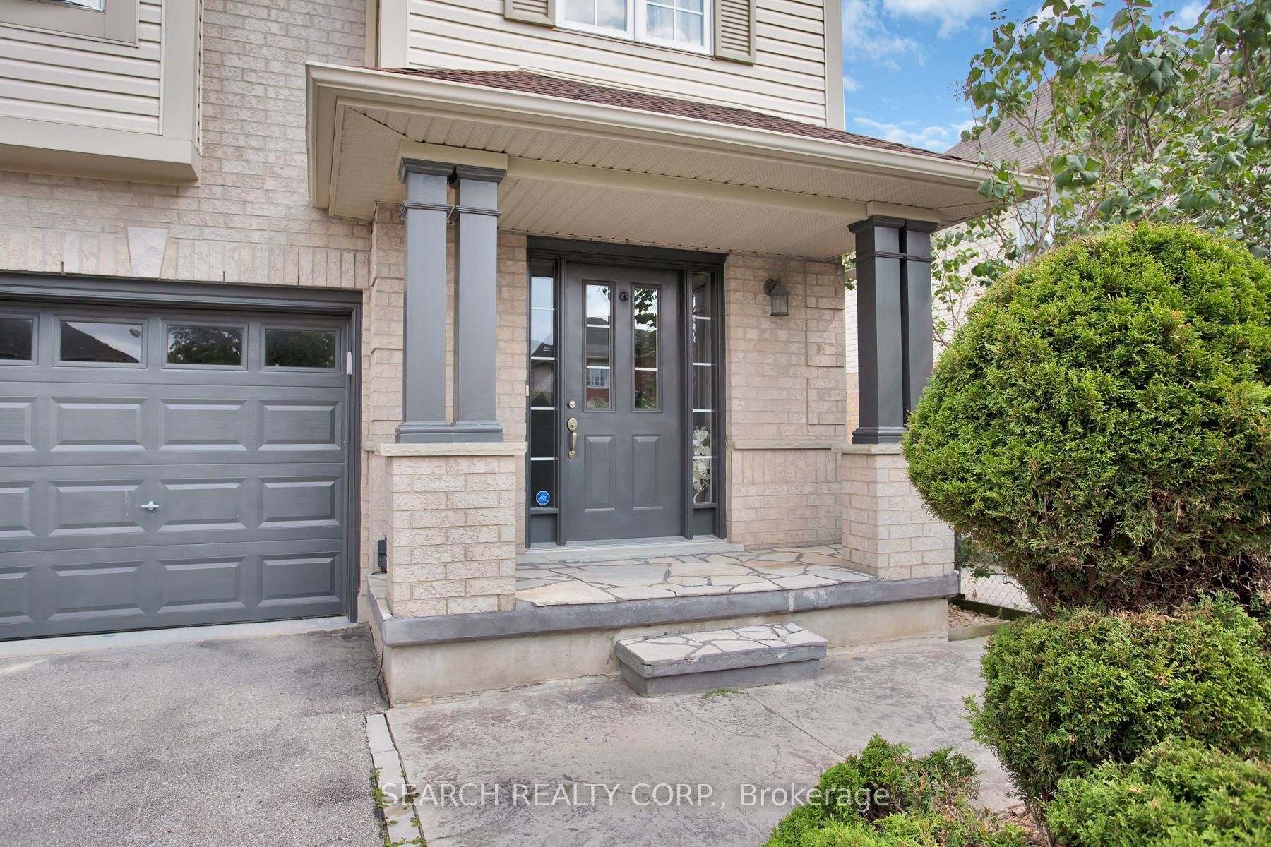 705 North Leaksdale Circle