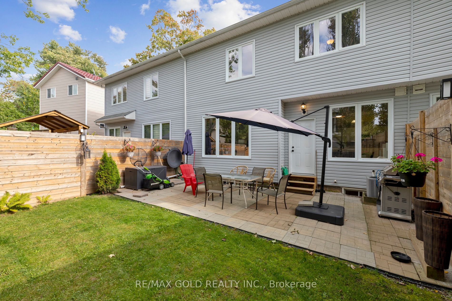 199 Cambridge Rd E