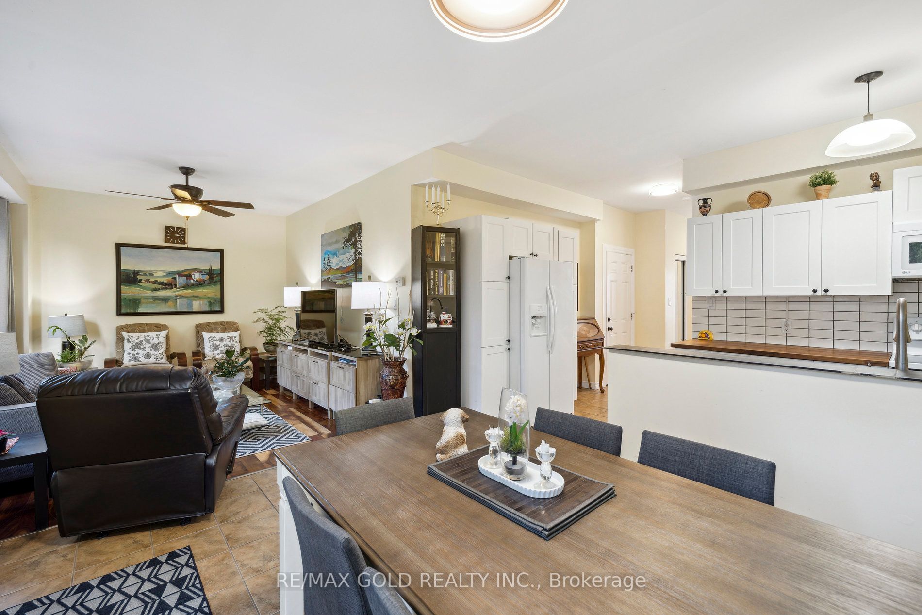 199 Cambridge Rd E