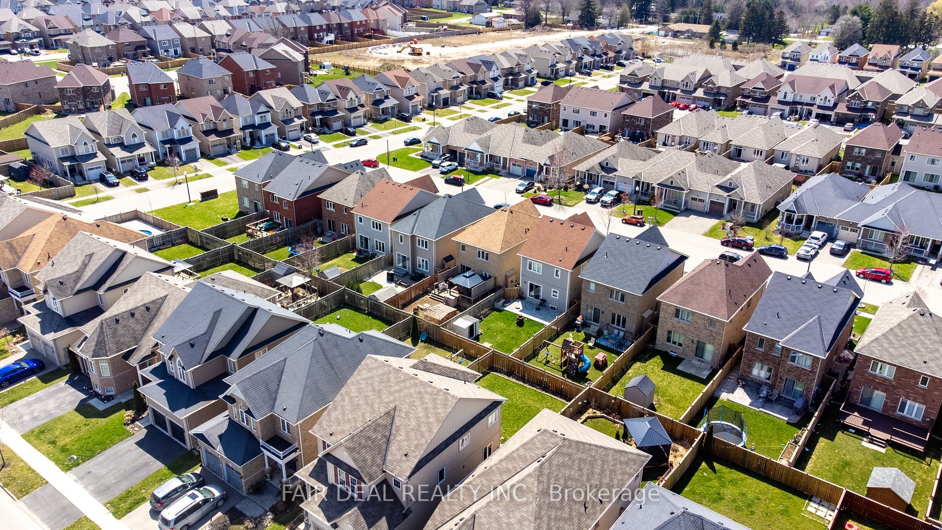 653 Baldwin Cres