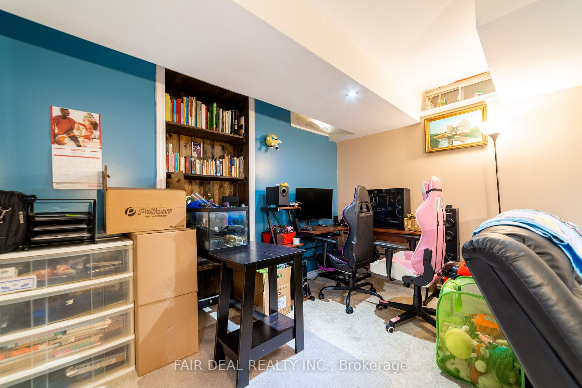 653 Baldwin Cres