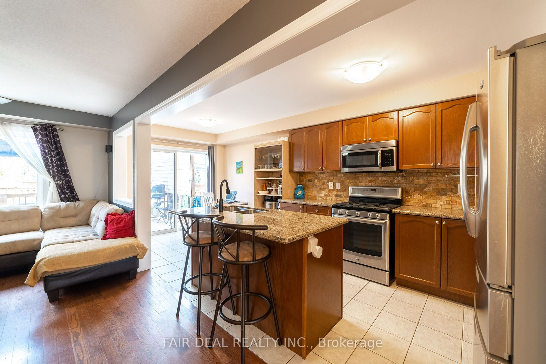 653 Baldwin Cres