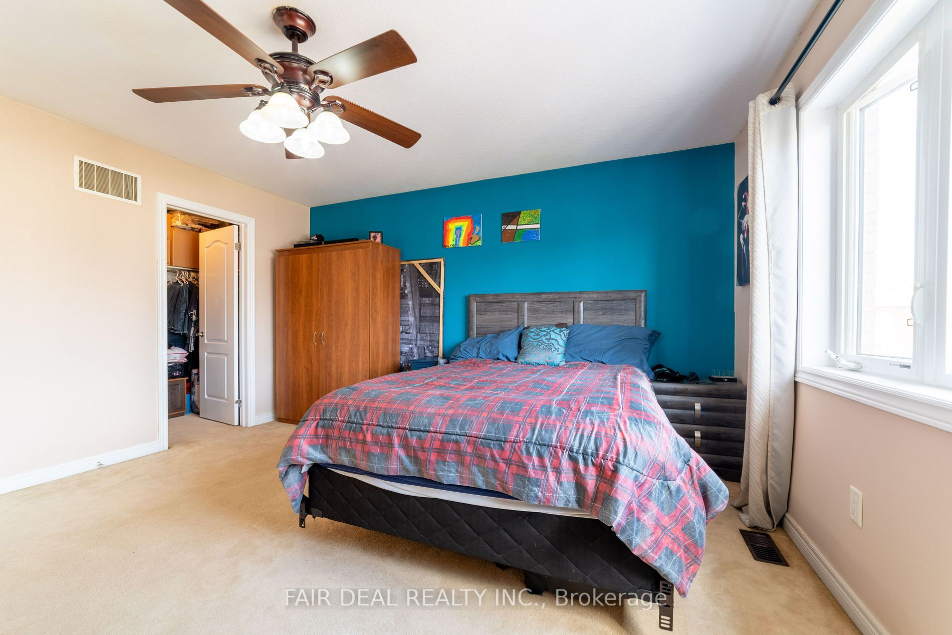 653 Baldwin Cres