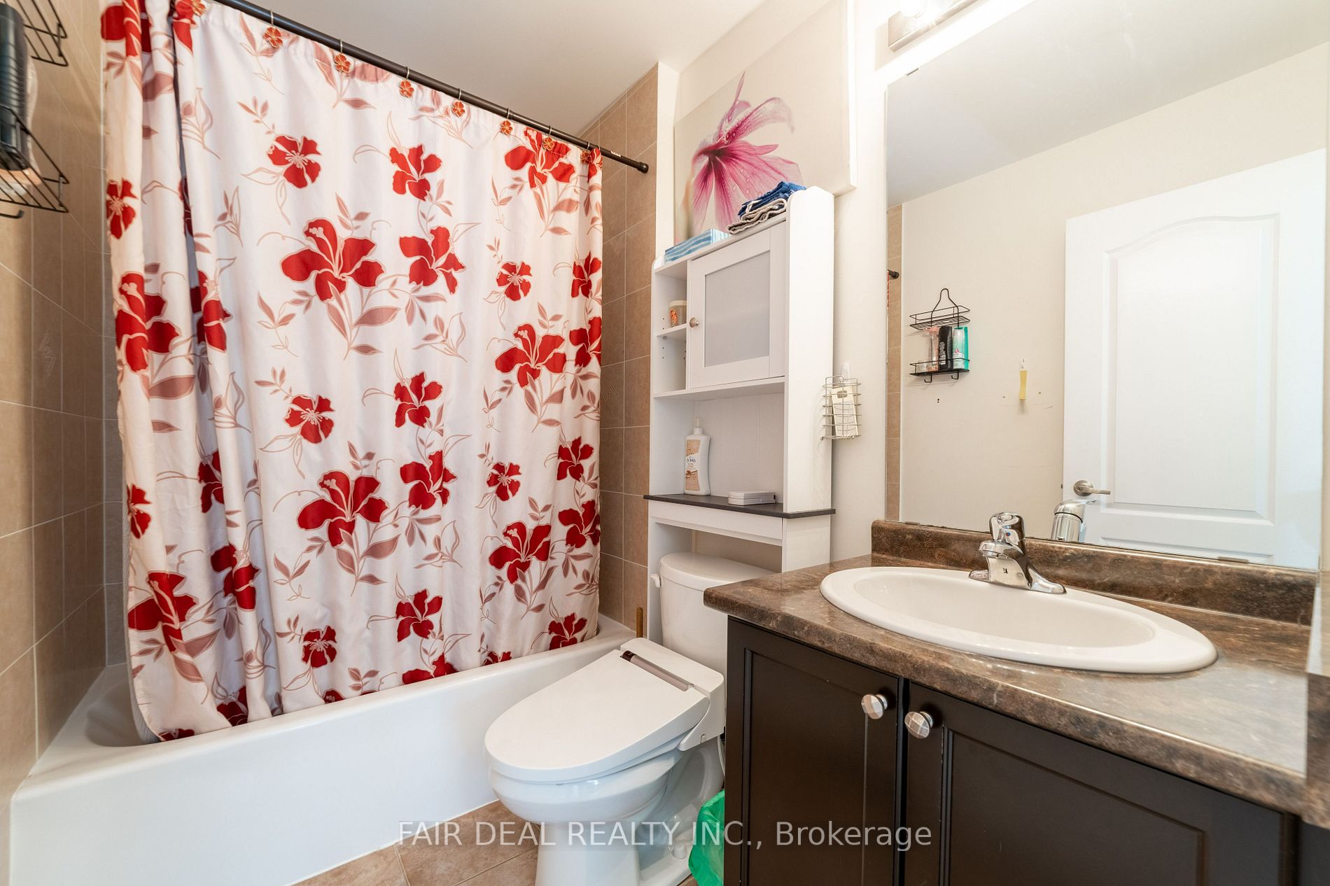 653 Baldwin Cres