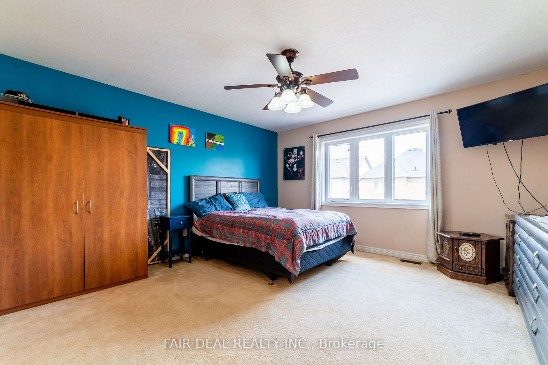653 Baldwin Cres
