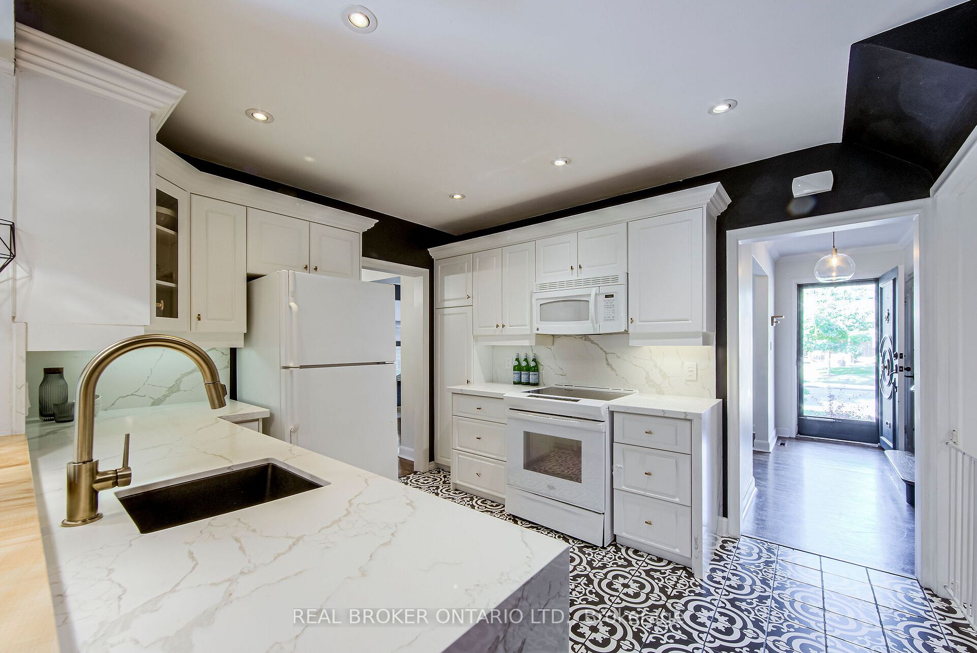 269 Southwood Dr