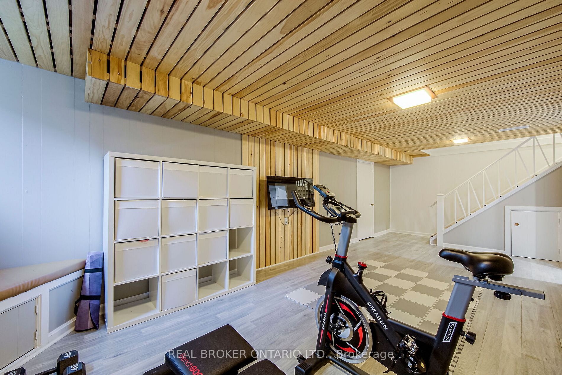 269 Southwood Dr