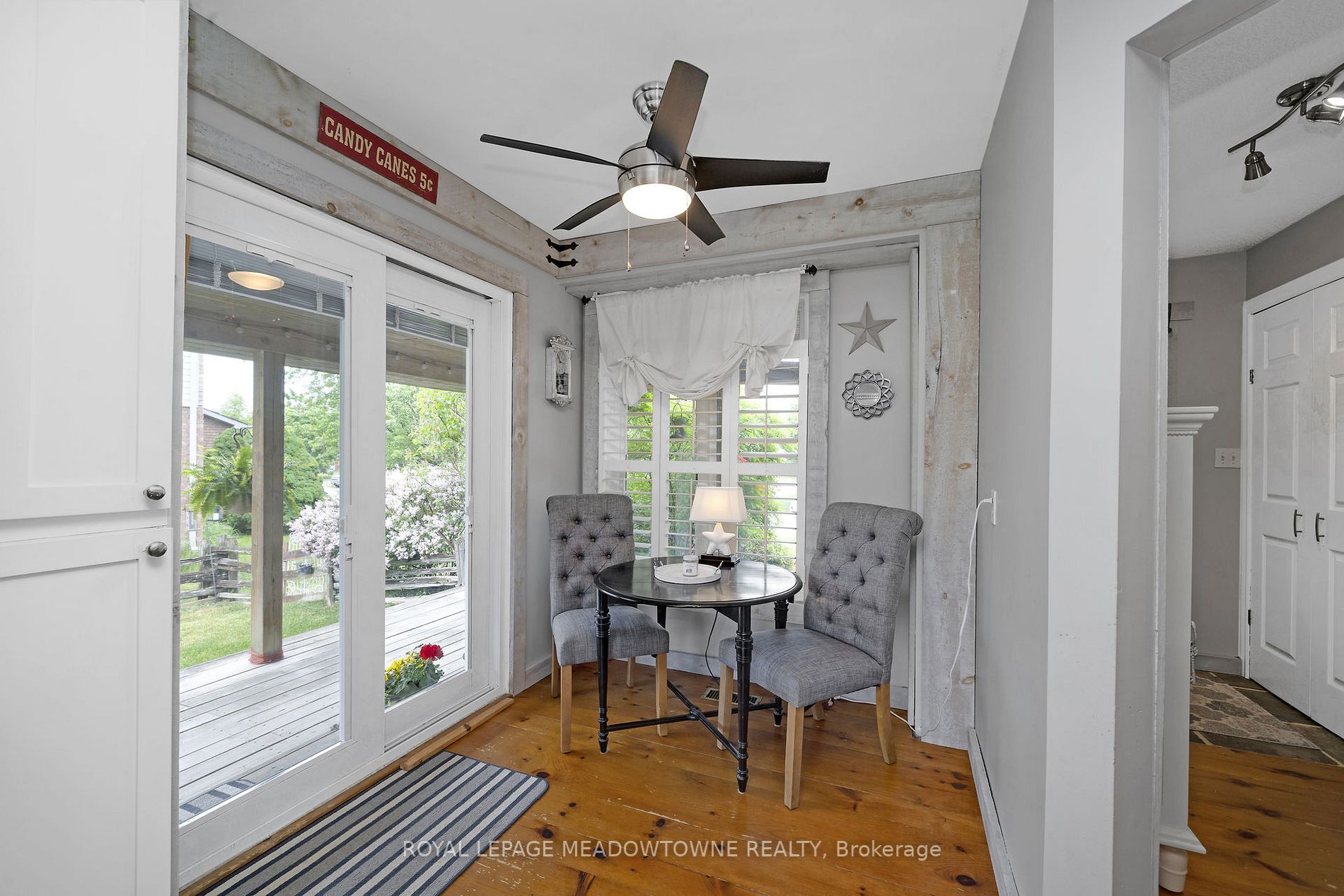 144 Leeson Street S