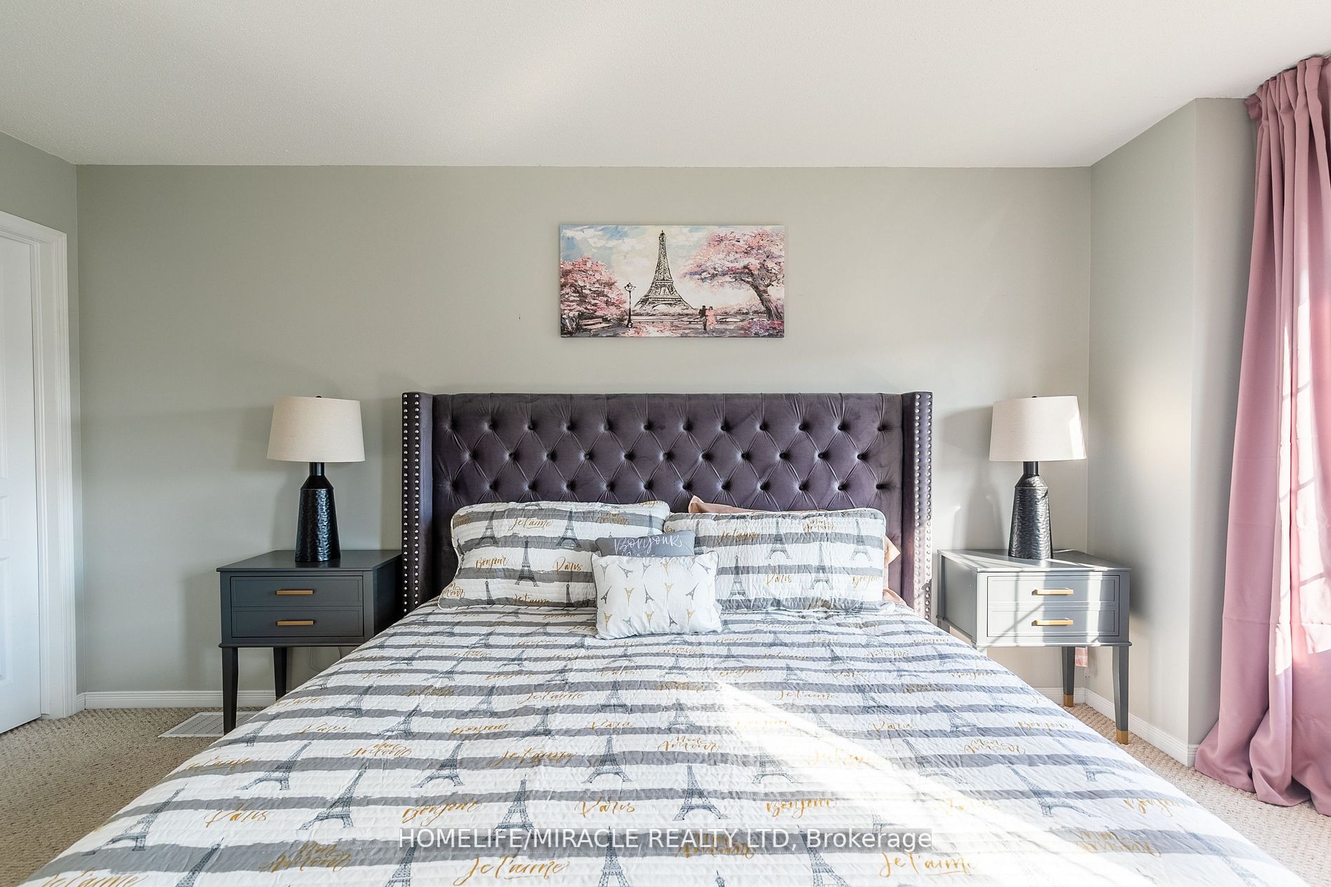 51 Palacebeach Tr