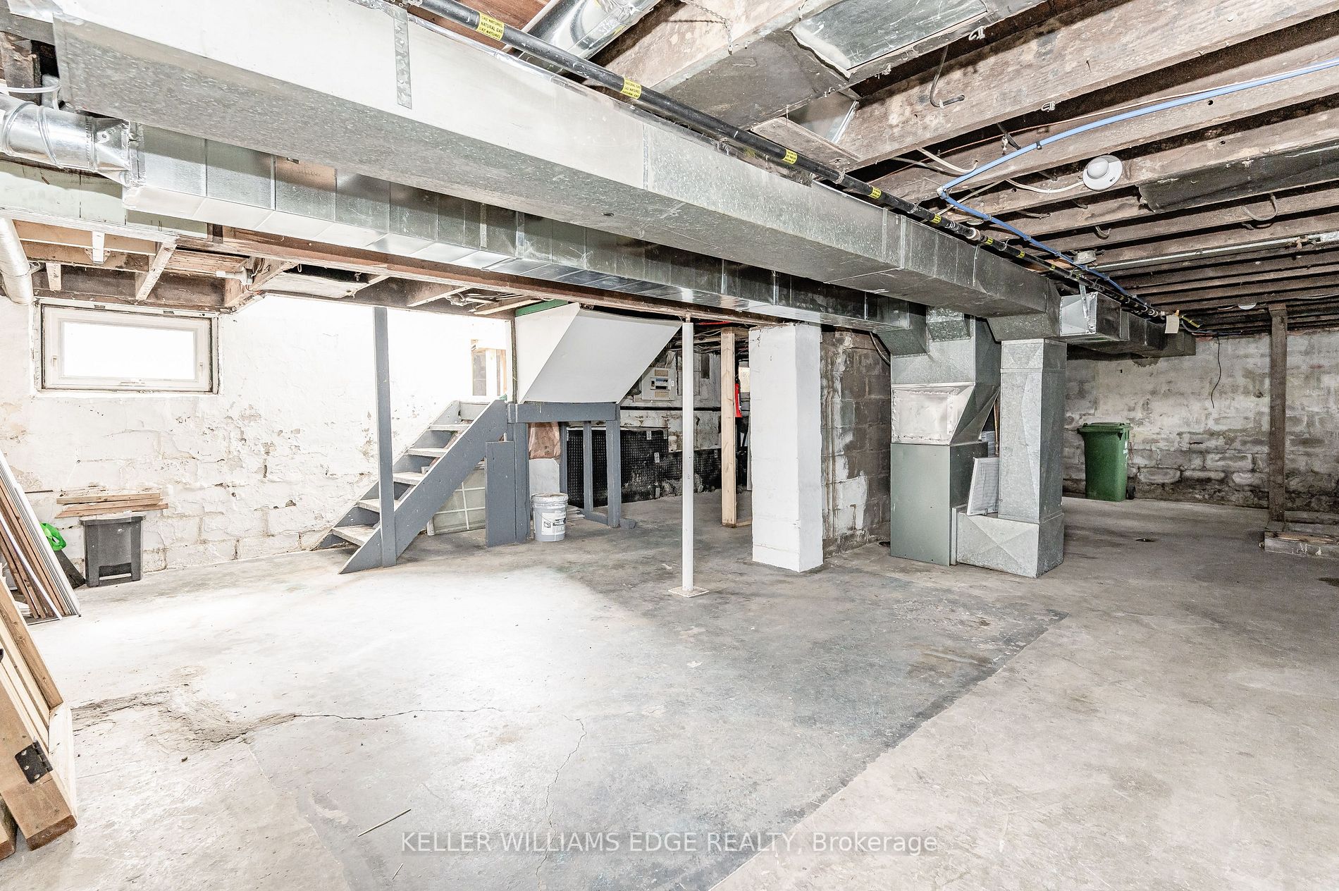 140 Gage Ave N