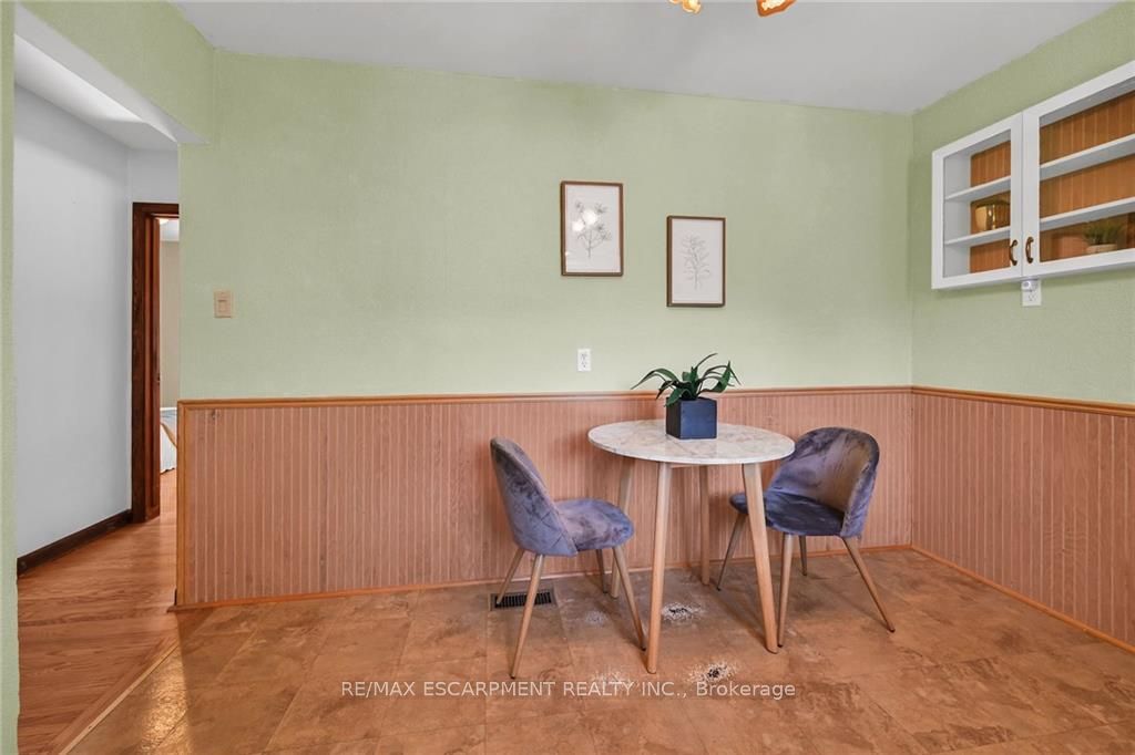 215 Upper Paradise Rd