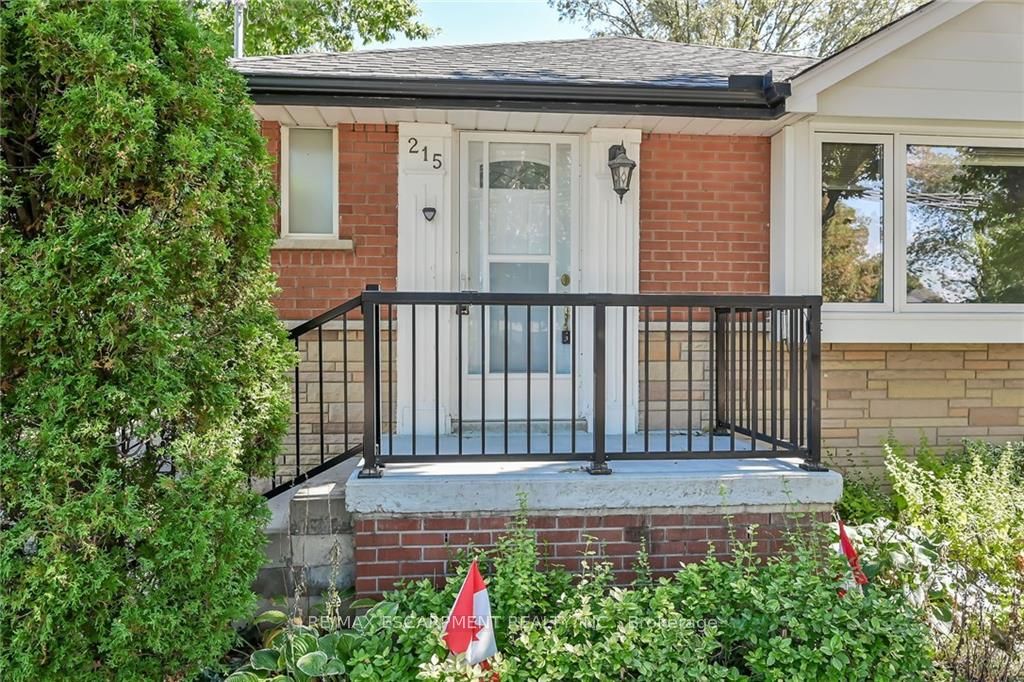215 Upper Paradise Rd
