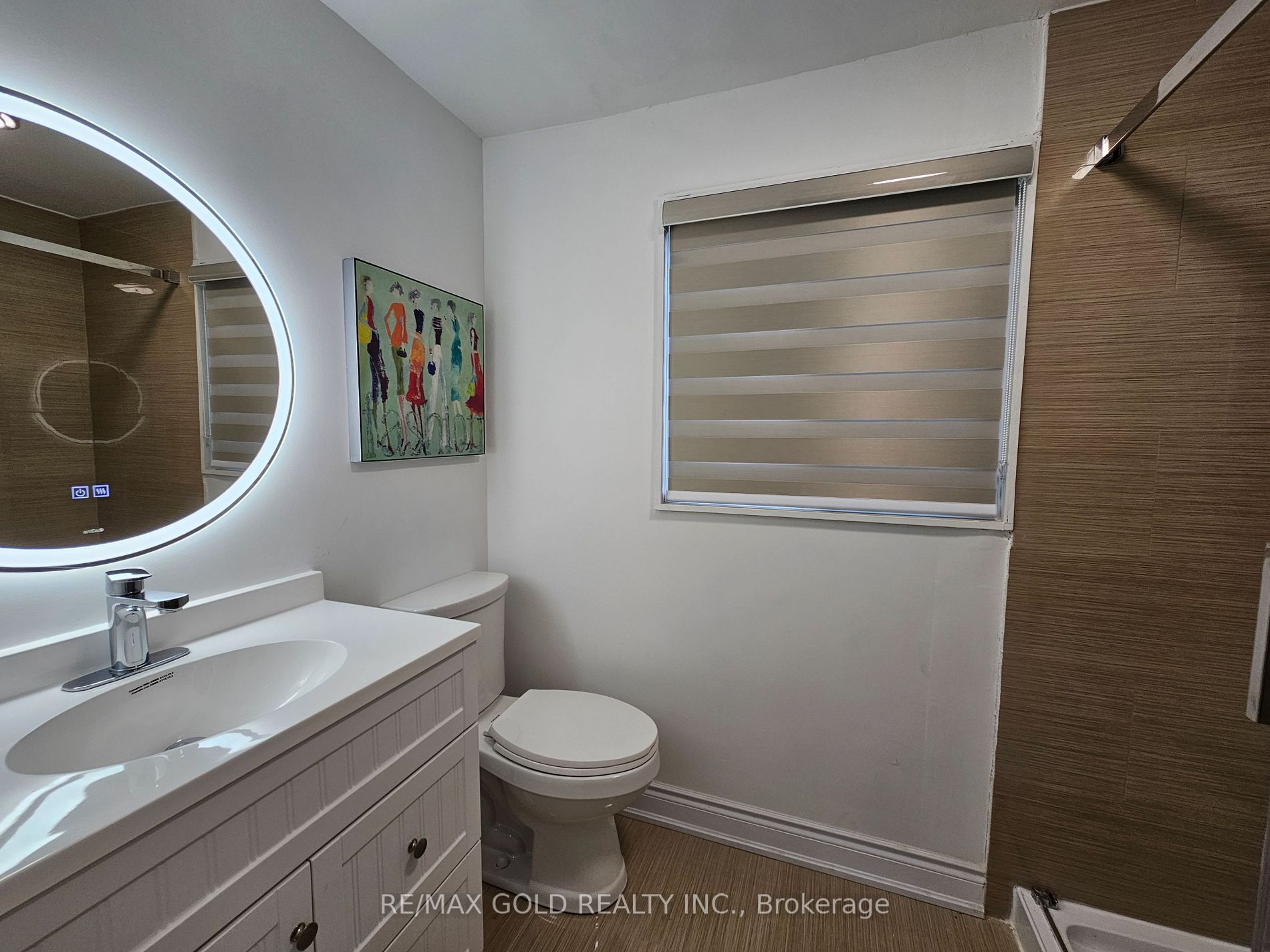 285 North Water Street W
