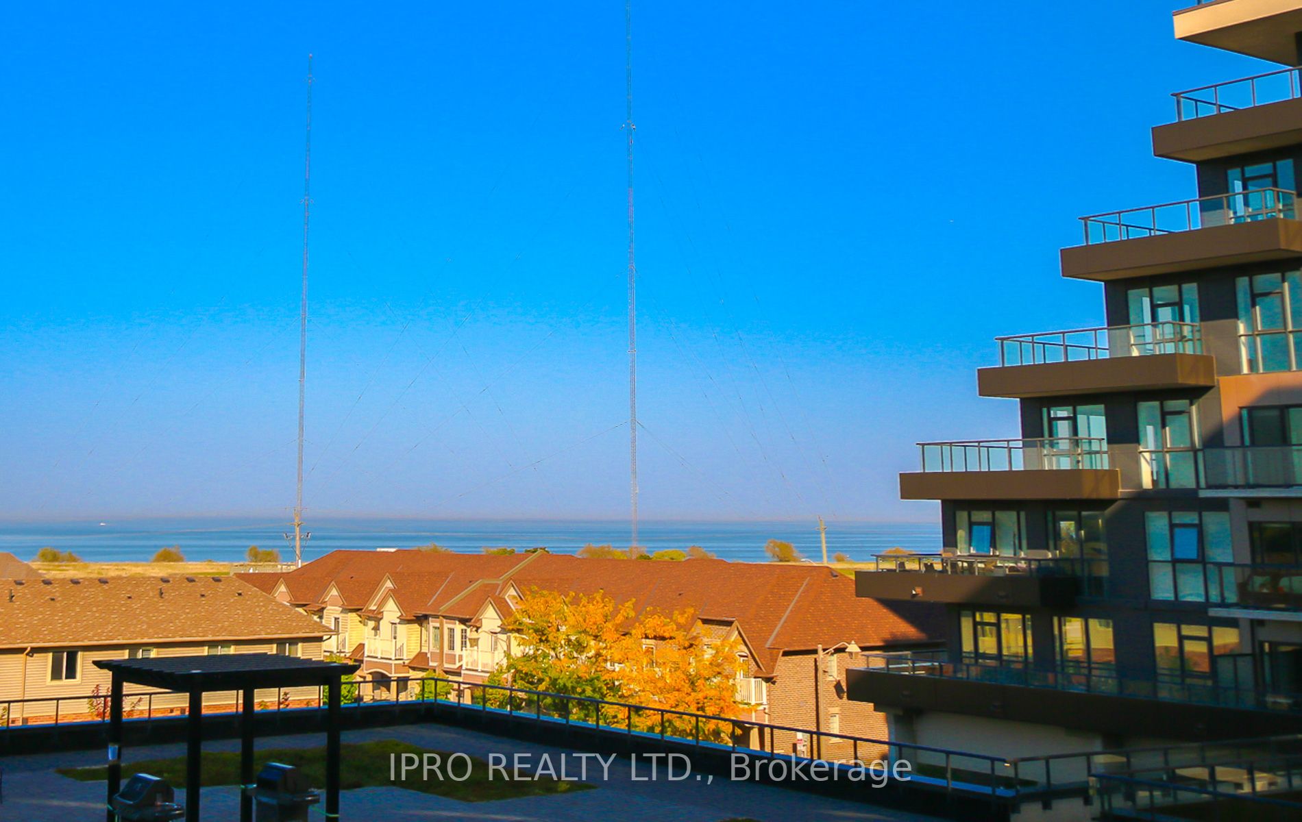 560 North Service Rd, #309