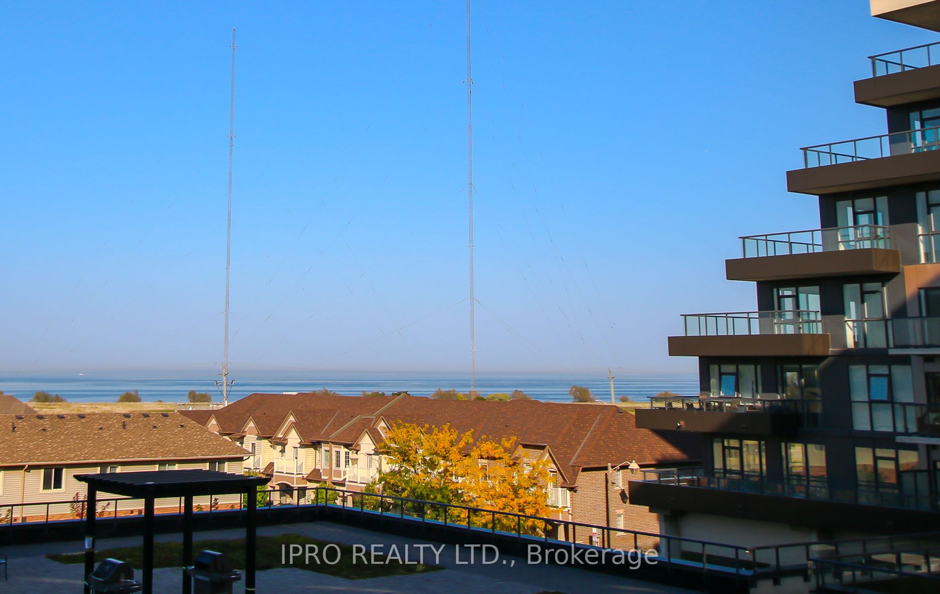 560 North Service Rd, #309