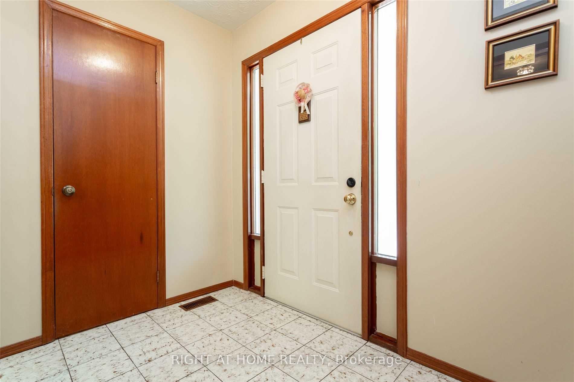 39 Carpenter Ave