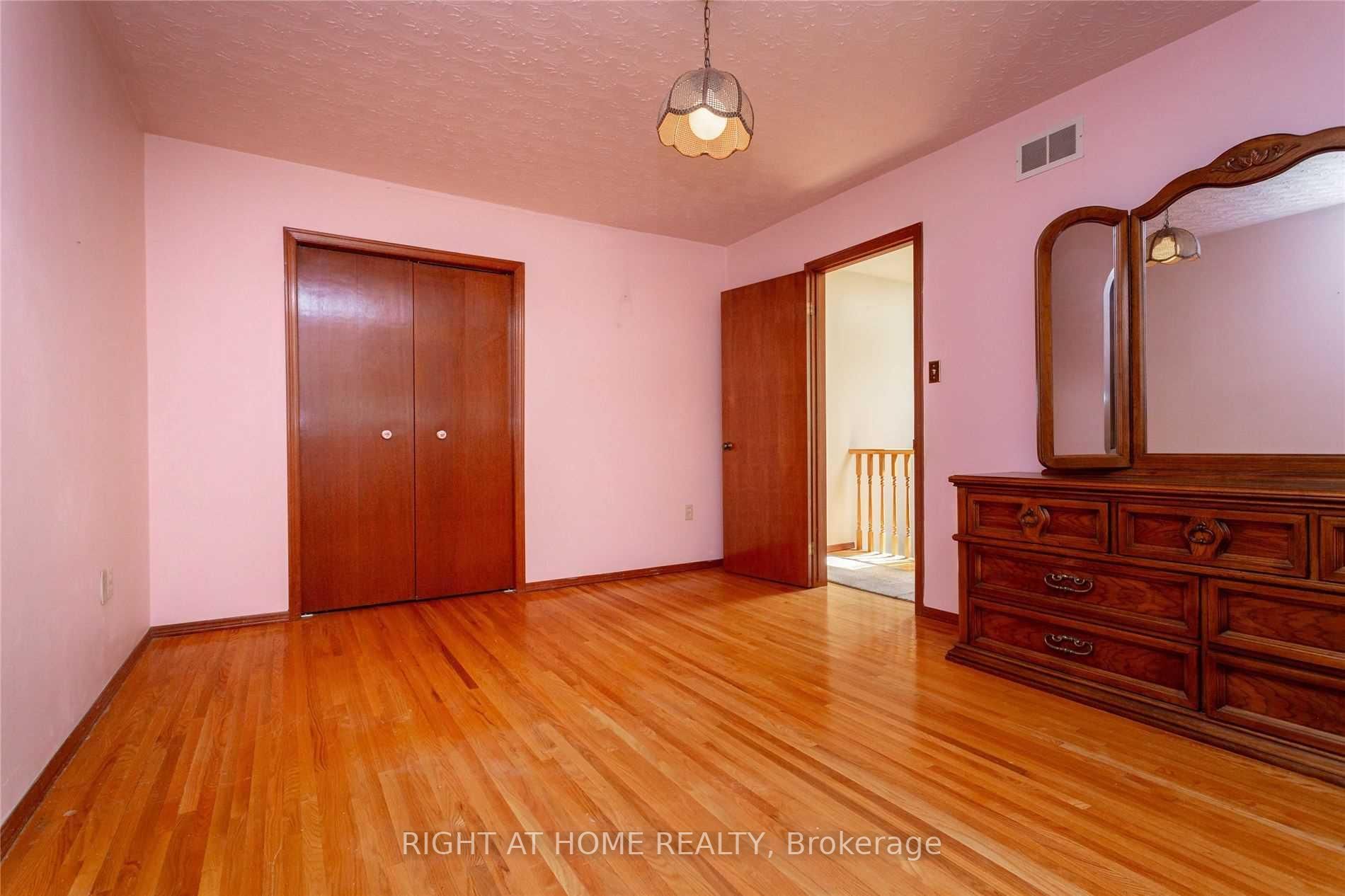 39 Carpenter Ave