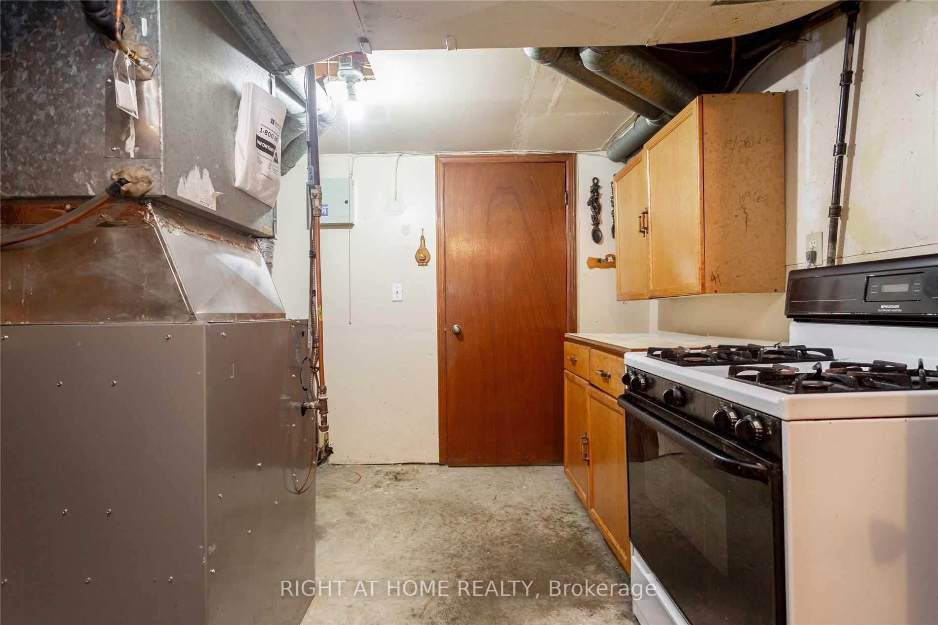 39 Carpenter Ave