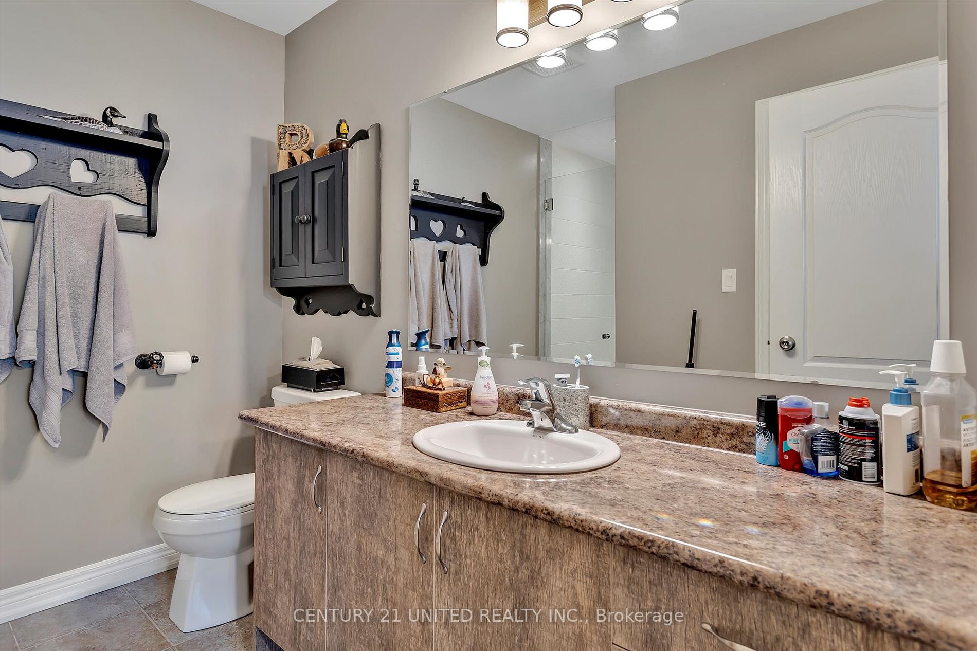 15 Brackendale Trail