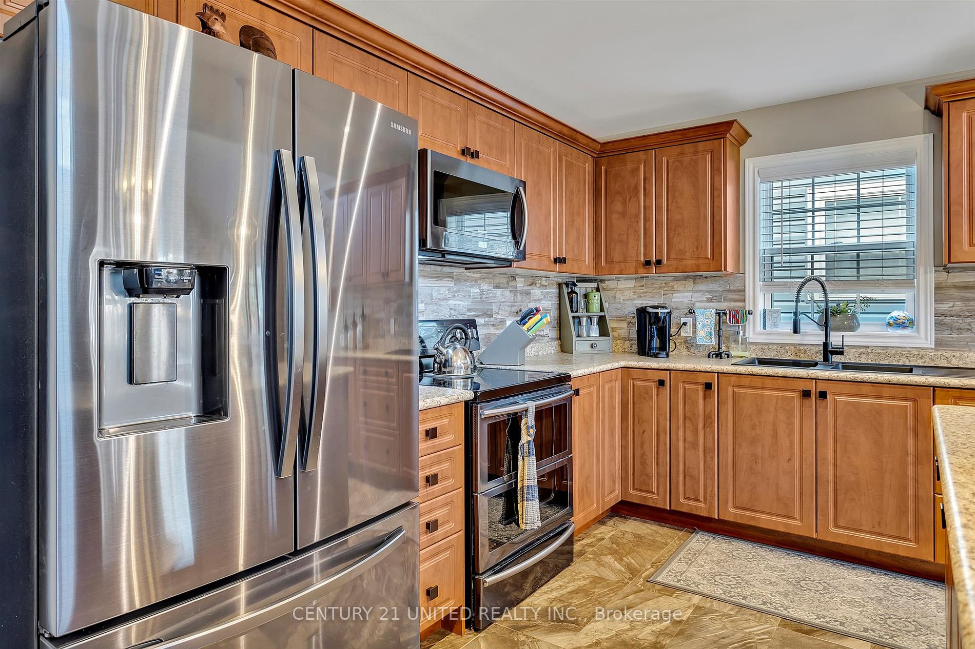 15 Brackendale Trail