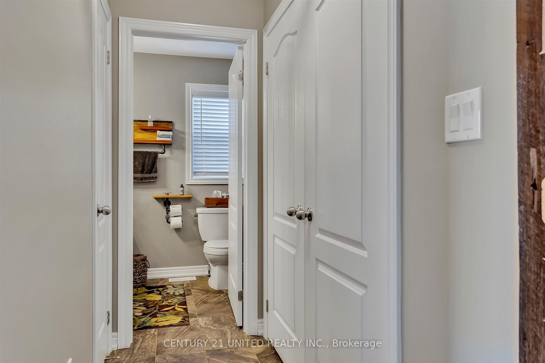 15 Brackendale Trail