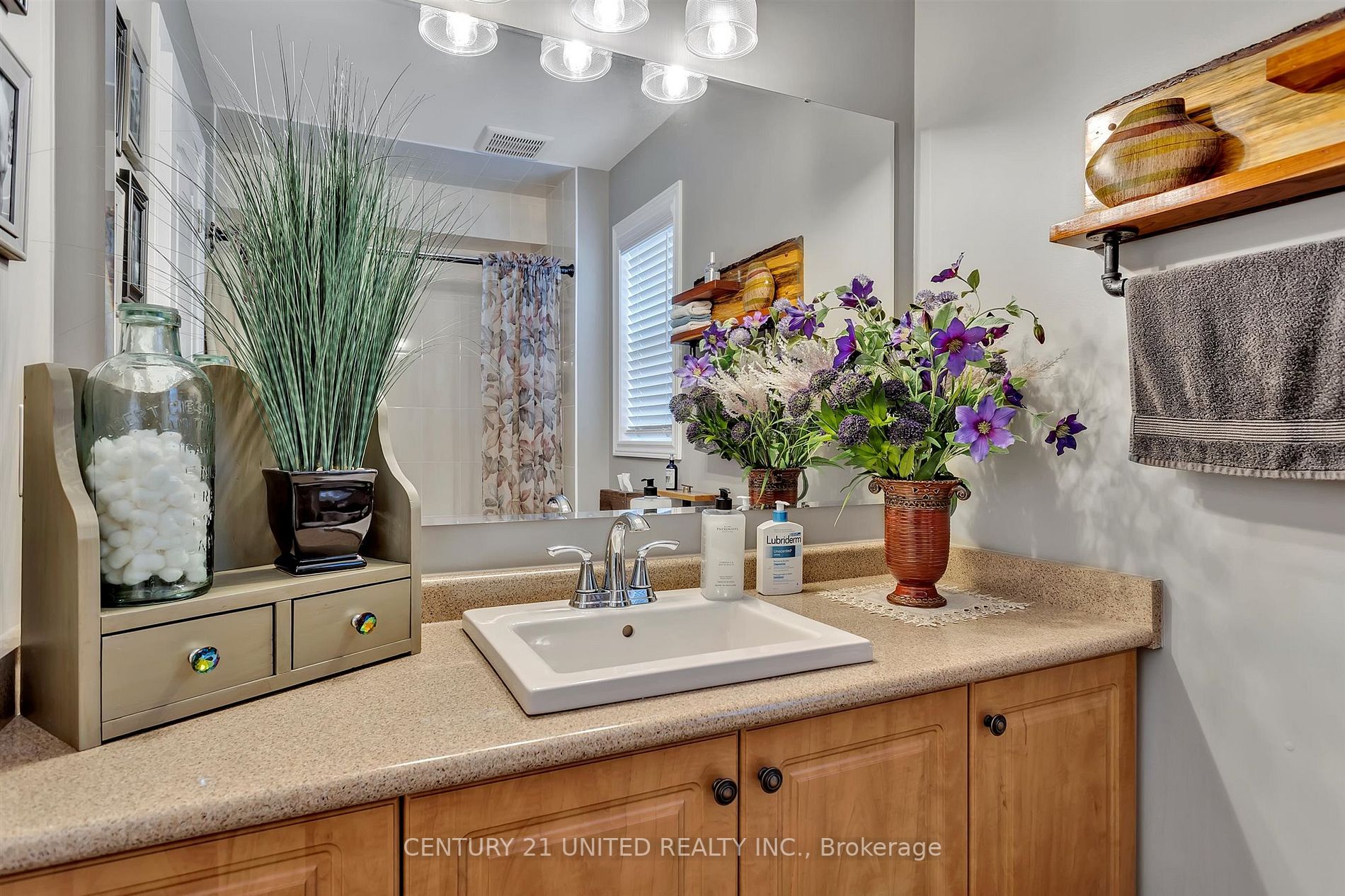 15 Brackendale Trail