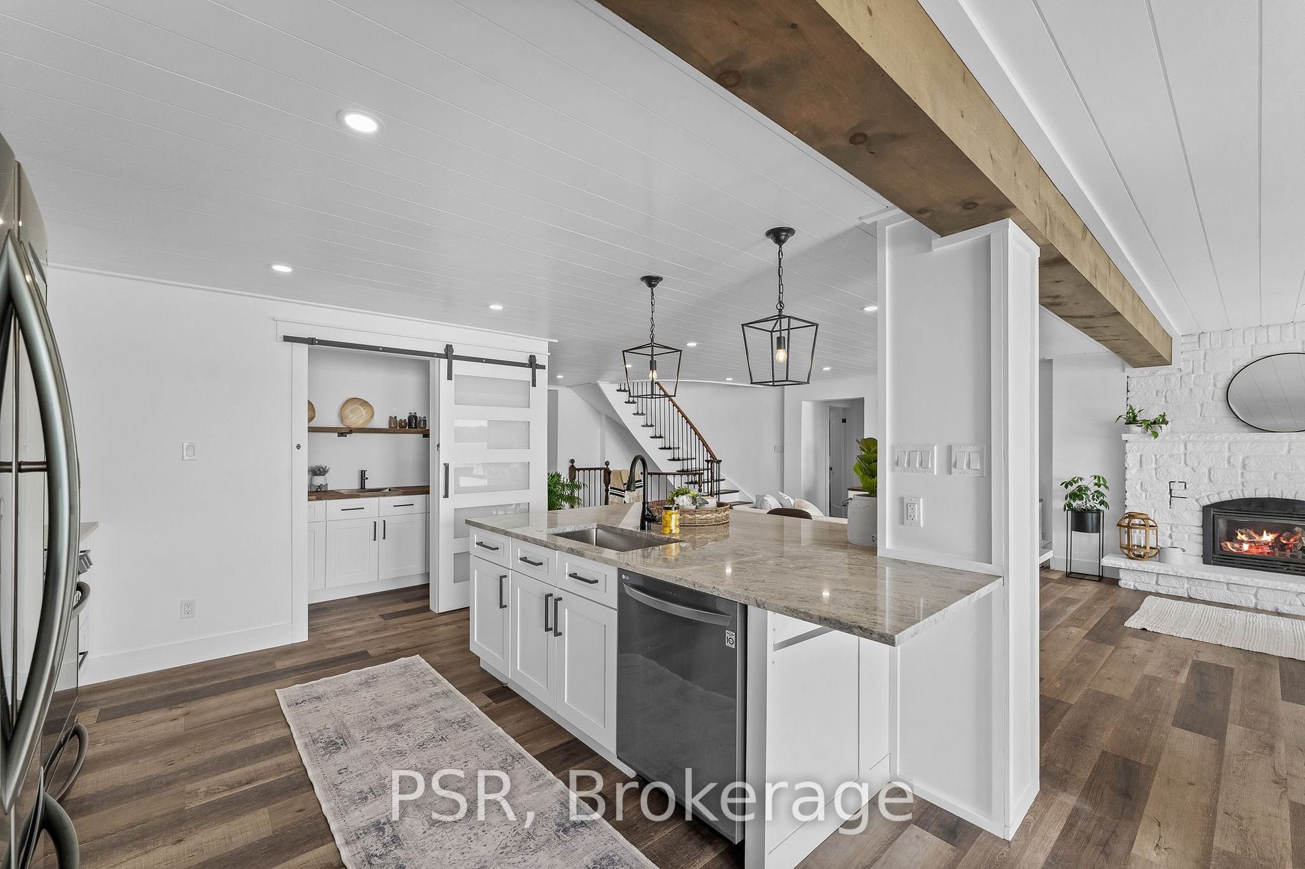 299 Gifford Dr