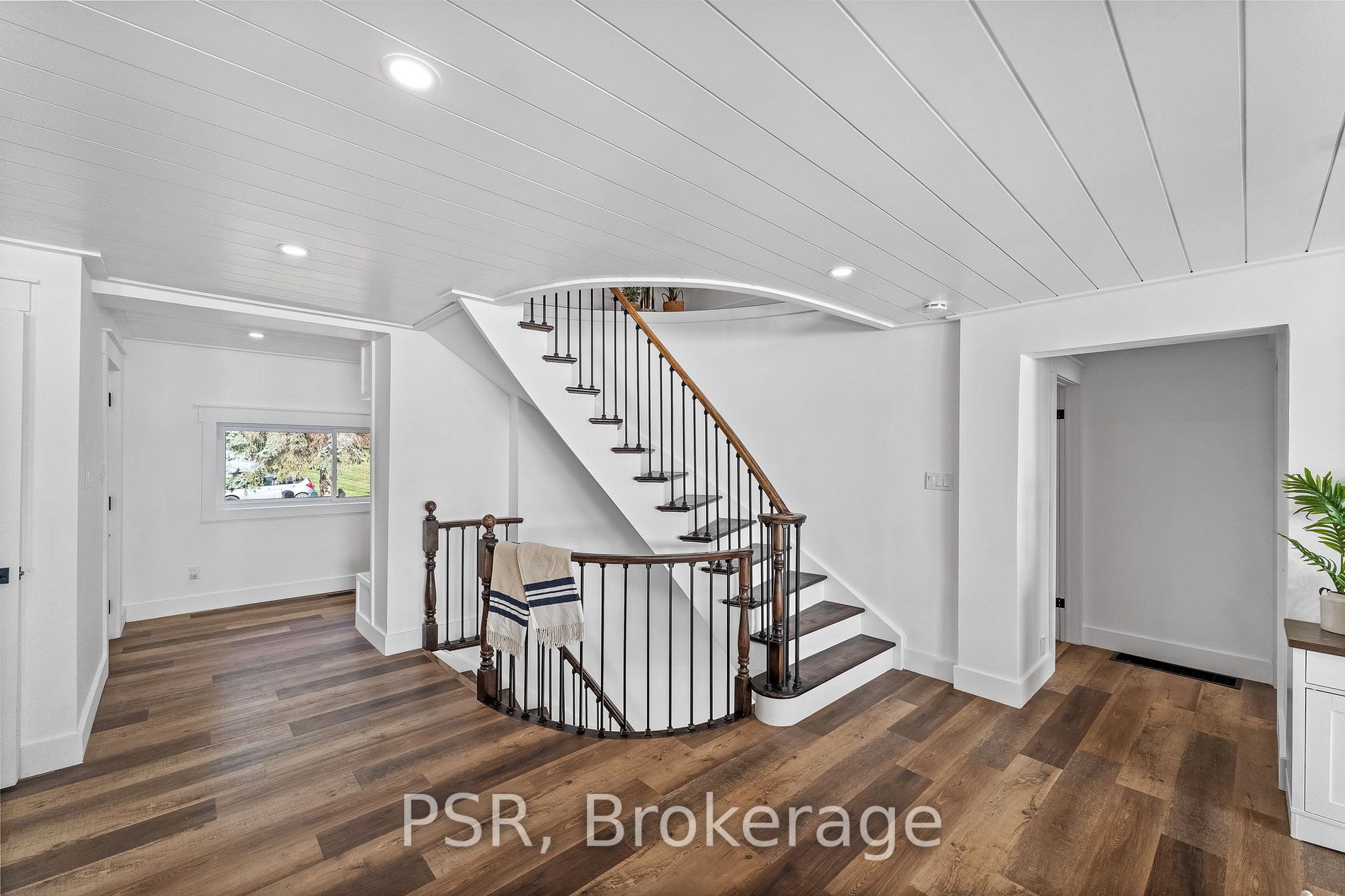 299 Gifford Dr