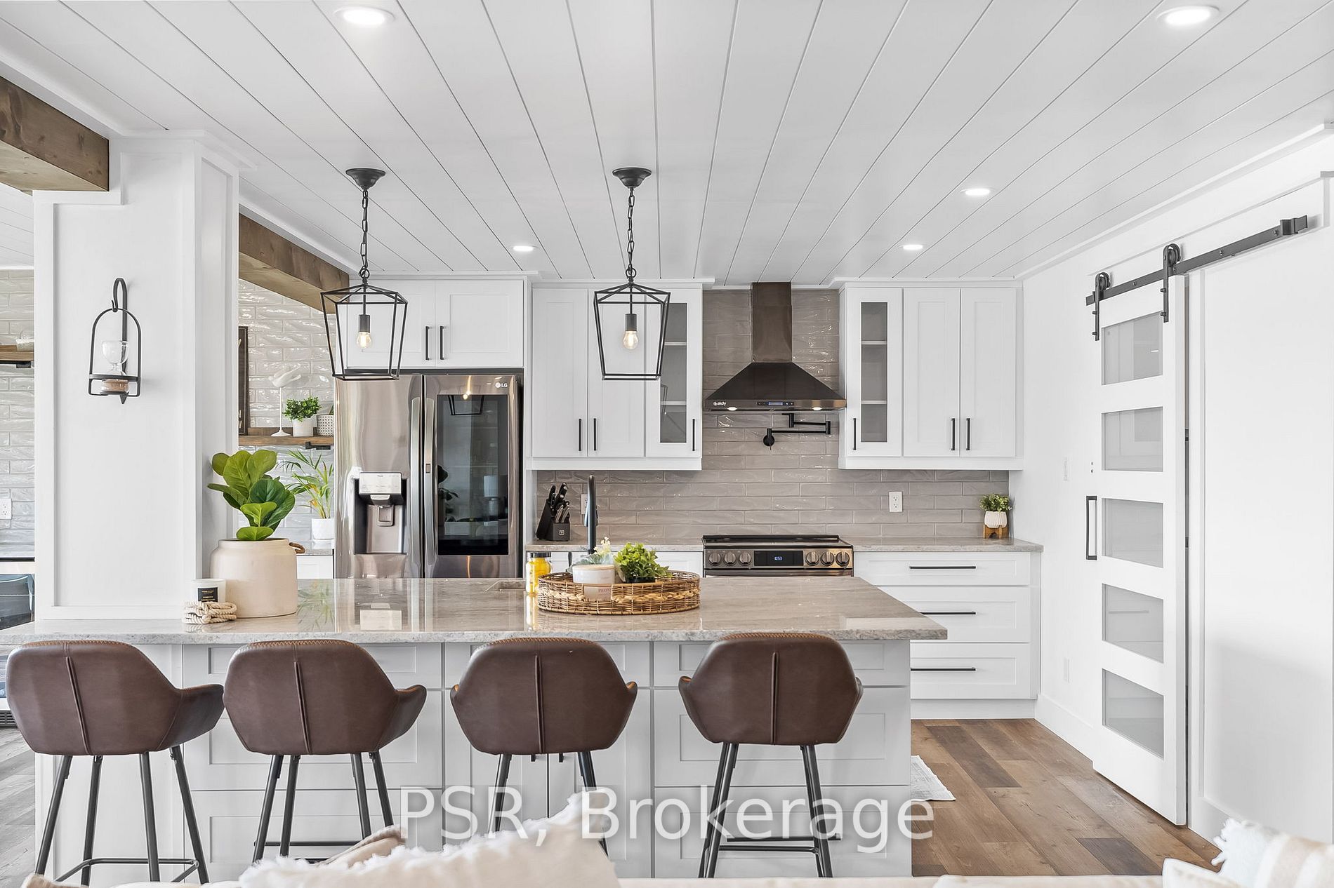 299 Gifford Dr