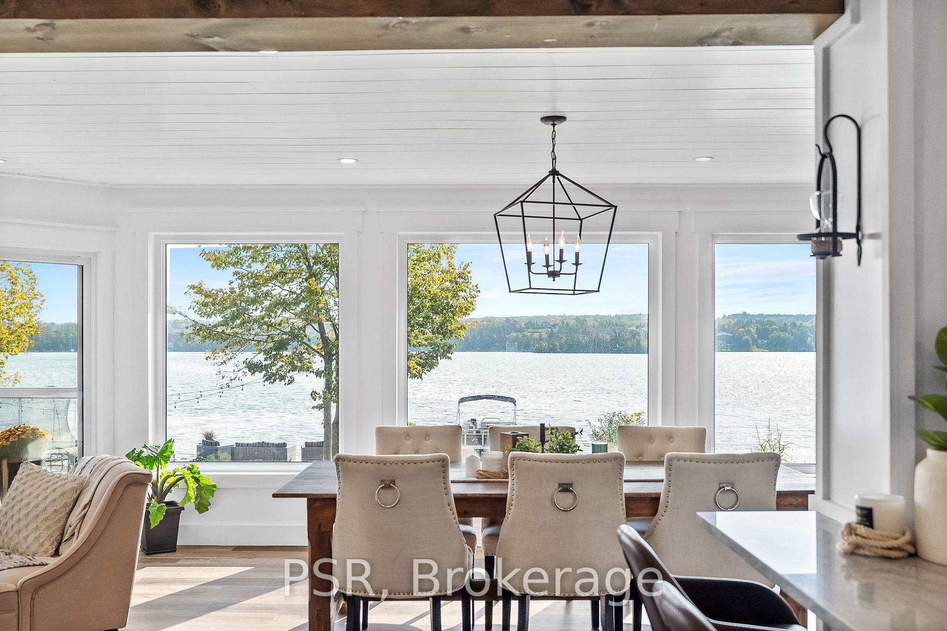 299 Gifford Dr