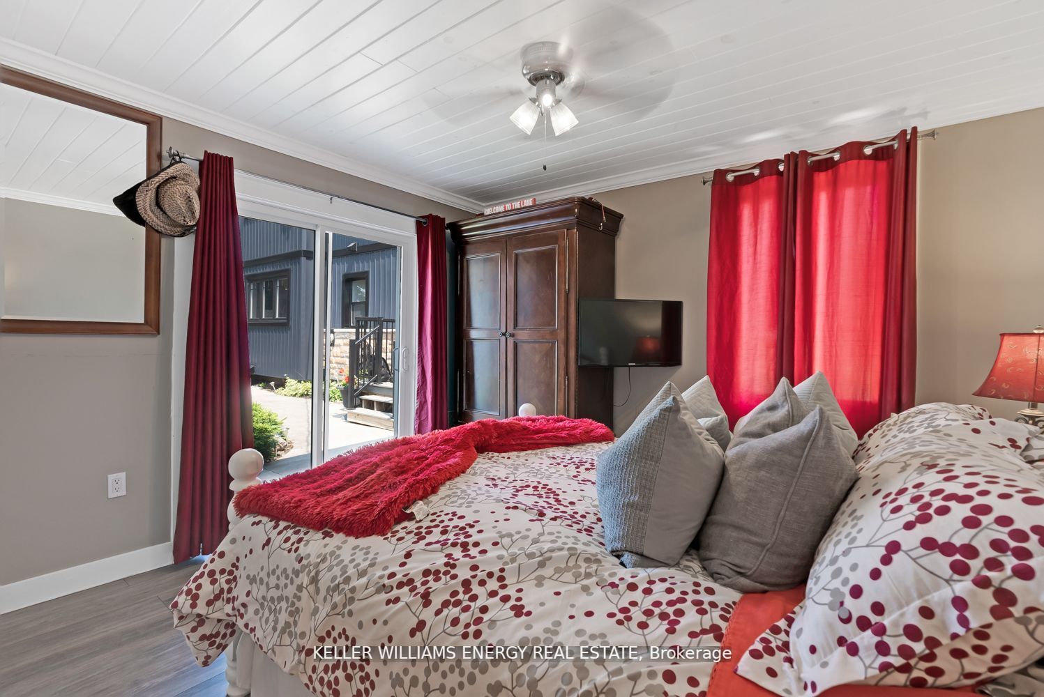 233 SNUG HARBOUR Road