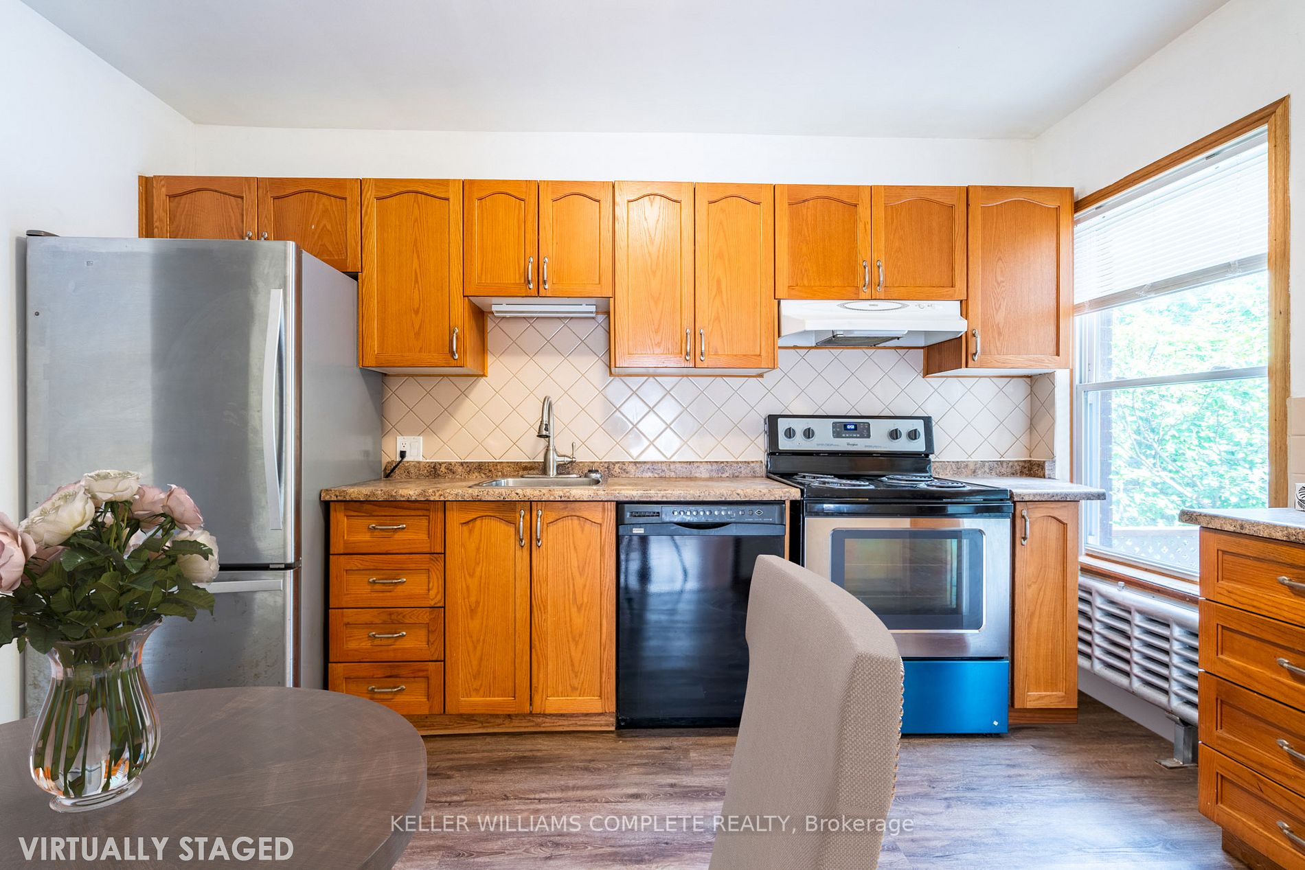 239 Sherman Ave S