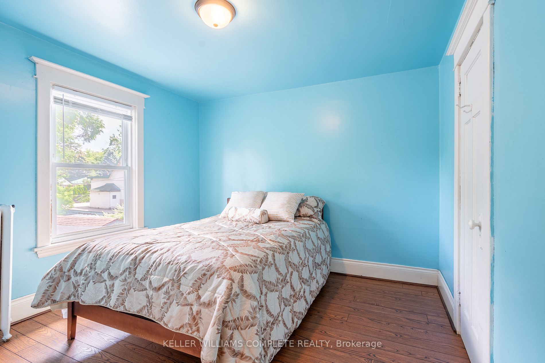239 Sherman Ave S